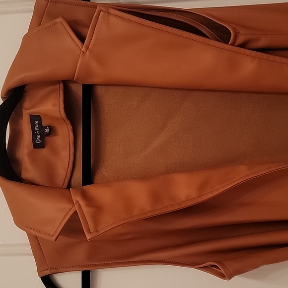 Jacket - Picture 2 of 3